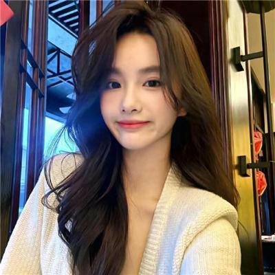 红颜吐珠待君王